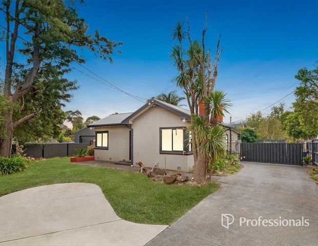 Spacious Family Home in a Prime Location - Photo 1