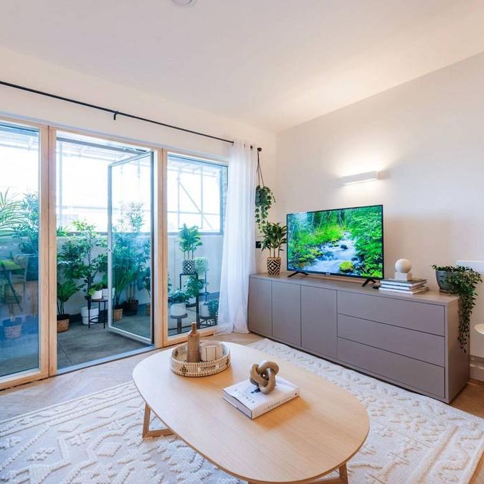 1 bedroom flat to rent - Photo 1