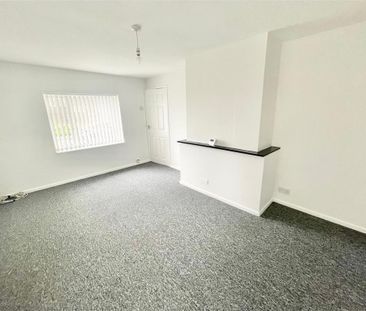 2 bedroom end of terrace house to rent - Photo 3