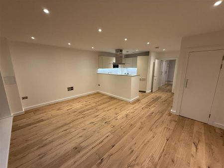 3 bedroom maisonette to rent - Photo 5