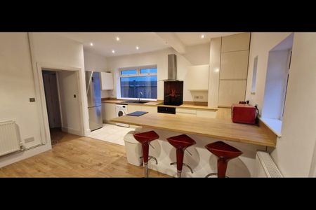 Room in a Shared House, Hollis Road, CV3 - Photo 3