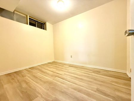 For Lease - 2-51 Admiral Road, Ajax, Ontario - Photo 3