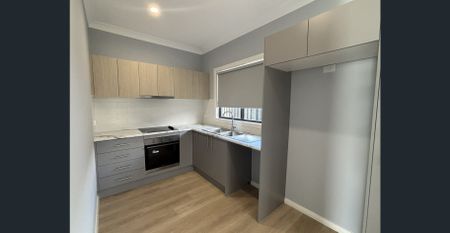 Picturesque Two Bedroom - Photo 2