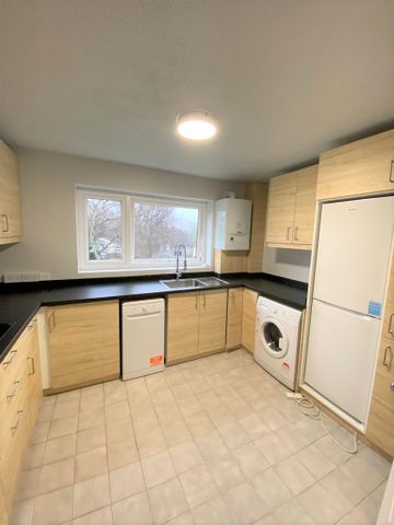 Two Bed Apartment – Pinner-HA5 - Photo 4