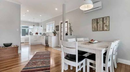 Beautiful Family Home - Photo 3