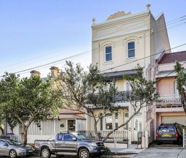 FULLY FURNISHED - Photo 2