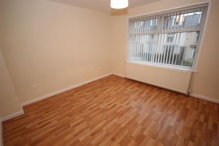 2 bedroom semi-detached house to rent - Photo 2