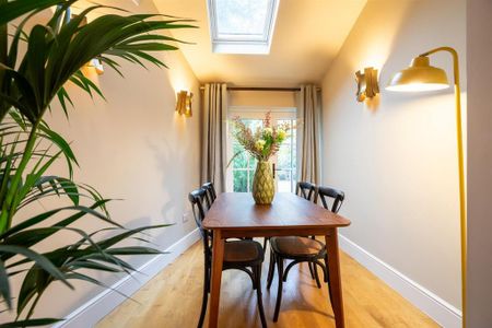 3 bedroom mews to rent - Photo 4