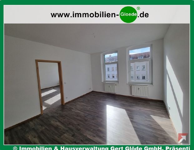 Erstbezug nach Komplettsanierung - 3-Raum-Wohnung ab sofort frei, Auenstraße - Photo 1