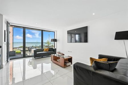 Apt 4, 1 The Tides, Carrickfergus, BT38 8GN - Photo 2