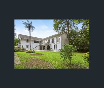 Charming Character Filled Home! - Photo 3