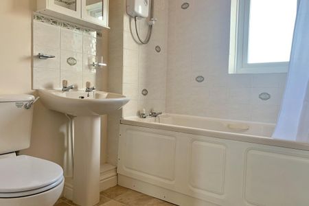 Charles Melrose Close - Photo 5