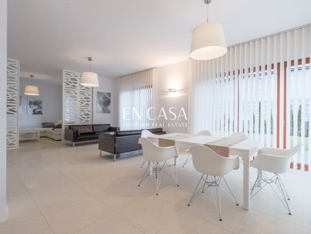 Na wynajem | Dom 315m - Zdjęcie 2