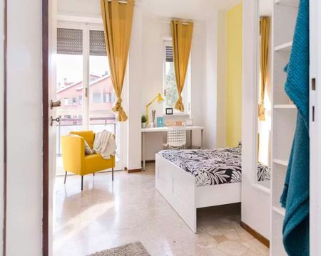 Via dei Mandorli, Cesano Boscone, Lombardy 20090 - Photo 3