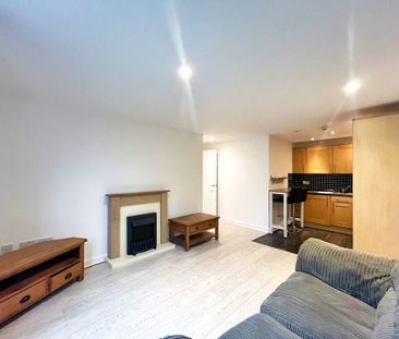 2 bedroom ground floor flat to rent - Photo 3