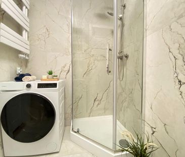 Mieszkanie pachnące nowością w sercu Poznania - Zdjęcie 5