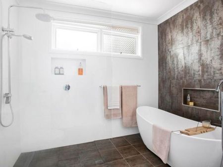 15 Johnson Street, Kotara NSW 2289 - Photo 4