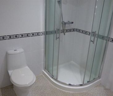 3 bedroom terraced house to rent - Photo 6