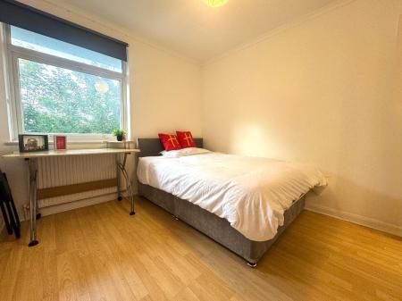 4 Bed Student Home - 60 Kemsing Gardens - Photo 5