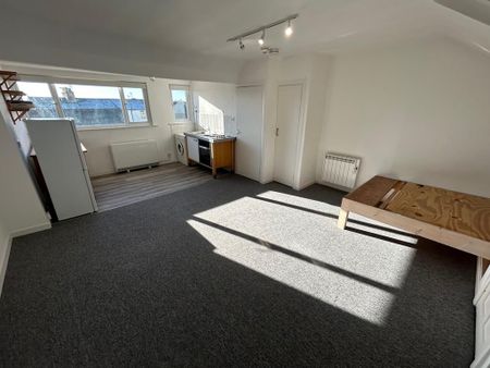 Studio to rent - Photo 4