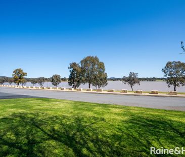 28 Eastlake Drive, Lake Albert, NSW 2650 - Photo 2