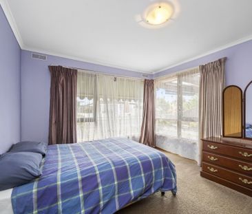 5 Huntington Street, Wendouree - Photo 1