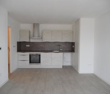 RUE GEORGES CHARPAK - BEZANNES - Photo 2