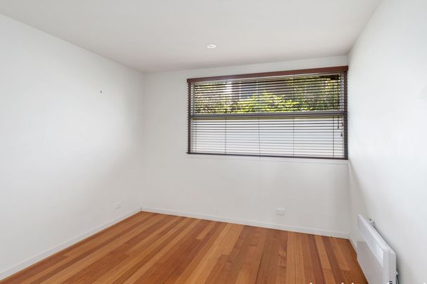 88 Broadway , Elwood. - Photo 1