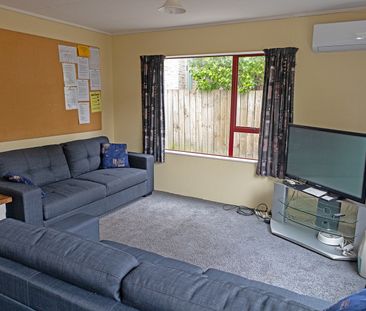 Two more flatmates needed for 2026 - Photo 6