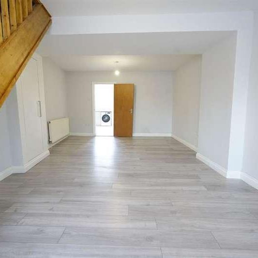 Gipsy Lane, Grays, RM17 - Photo 1