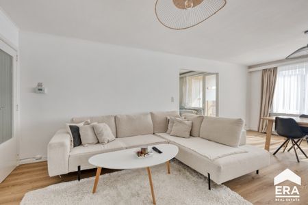 Appartement met 2 slaapkamers en terras - Photo 2