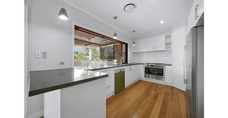 Modern Inner City Queenslander - Photo 5