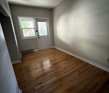 402 McLeod Street - 1 - Photo 3