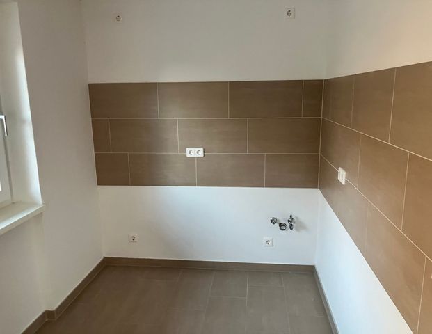 Ihr neues Zuhause im 5. Obergeschoss mit Aufzug erwartet Sie! - Foto 1