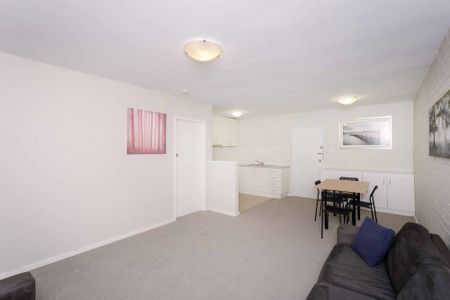 36/132 Mounts Bay Road, PERTH WA 6000 - Photo 2