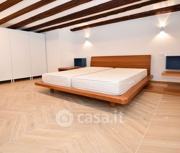 Loft in Affitto in Alzaia Naviglio Grande 46 a Milano - Photo 6