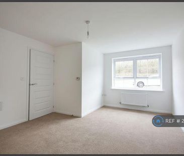 3 bedroom terraced house to rent - Photo 6