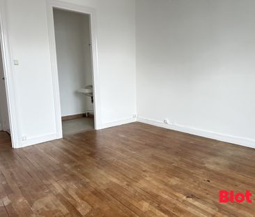 Location Appartement 2 pièces 87m² LORIENT 56100 - Photo 3