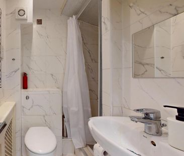 4 bedroom mews to rent - Photo 5