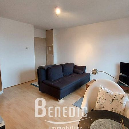 Studio avec balcon - proche lycée technique et zone commerciale - Photo 3