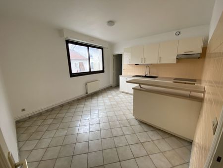 Location Appartement 4 pièces 104m² - Photo 5