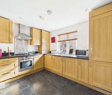 Wapshott Road, Staines-upon-Thames, Surrey,TW18 - Photo 6