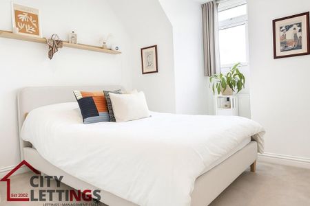 3 bedroom terraced house to rent - Photo 3