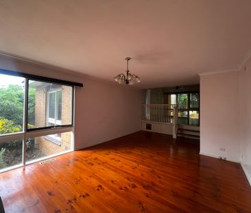 *Comfortable 3-Bedroom Home in a Convenient Location* - Photo 3