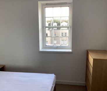 Picardy Court, Top Floor, AB10 - Photo 3