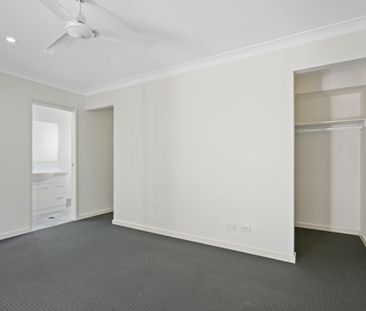 MODERN HOME WITH MEDIA ROOM IN QUIET CUL-DE-SAC - Photo 5