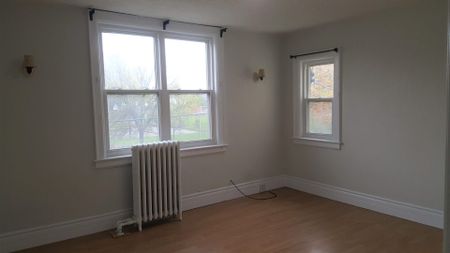 For Lease - 44 Bartonville Avenue Unit# 3, Toronto, Ontario - Photo 2