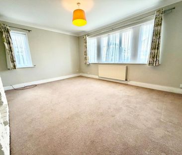 3 bedroom detached house to rent - Photo 2