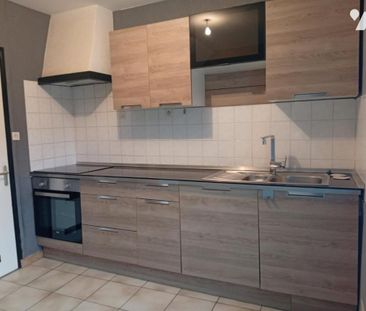 Maison avec garage- Sans jardin ni cour - Photo 2