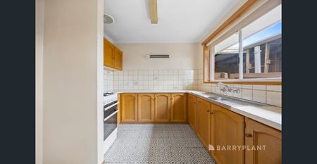 Quiet 2 Bed Unit in Sebas - Photo 4